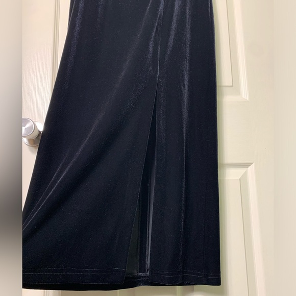 Joseph Ribkoff | Black Velvet Silver Metallic Short Sleeve Dress - 8 - Picture 3 of 12
